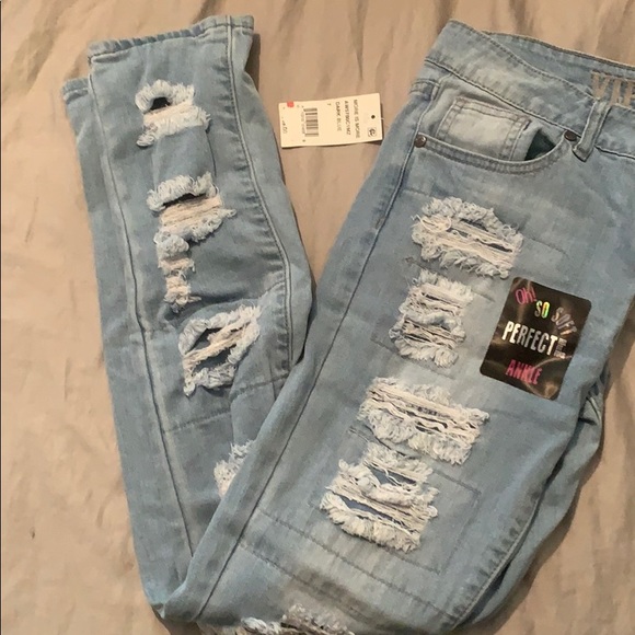 VIP Jeans - Picture 2 of 4